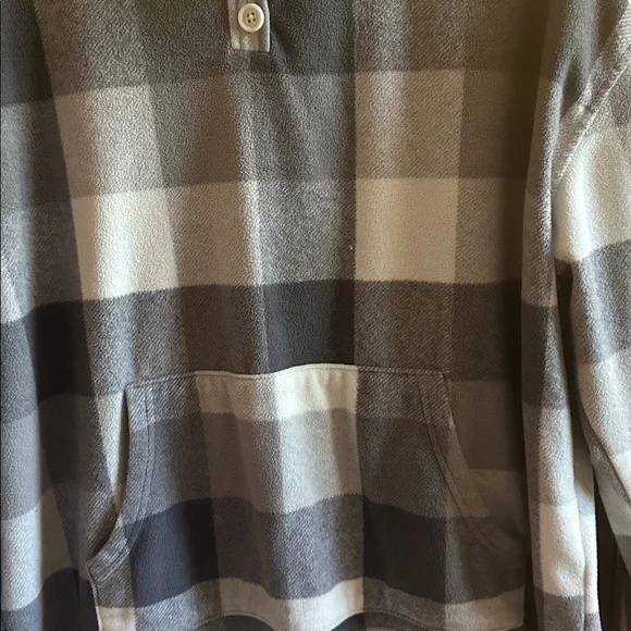 Old Navy Micro Performance Fleece Henley Hoodie - Picture 5 of 7